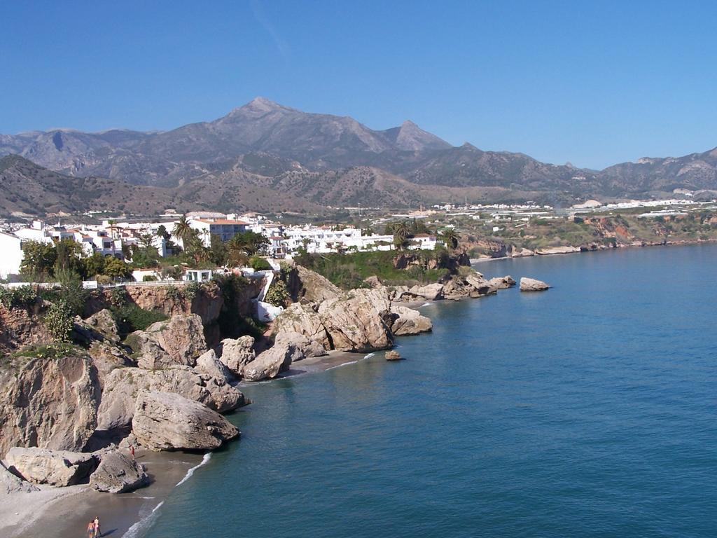 Apartamentos Plaza Nerja Dış mekan fotoğraf