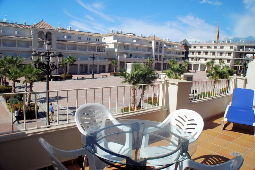 Apartamentos Plaza Nerja Oda fotoğraf